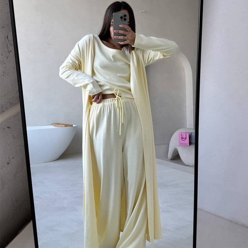 Damen Loungewear-Kombination mit weitem Schnitt und cropped Oberteil Drune