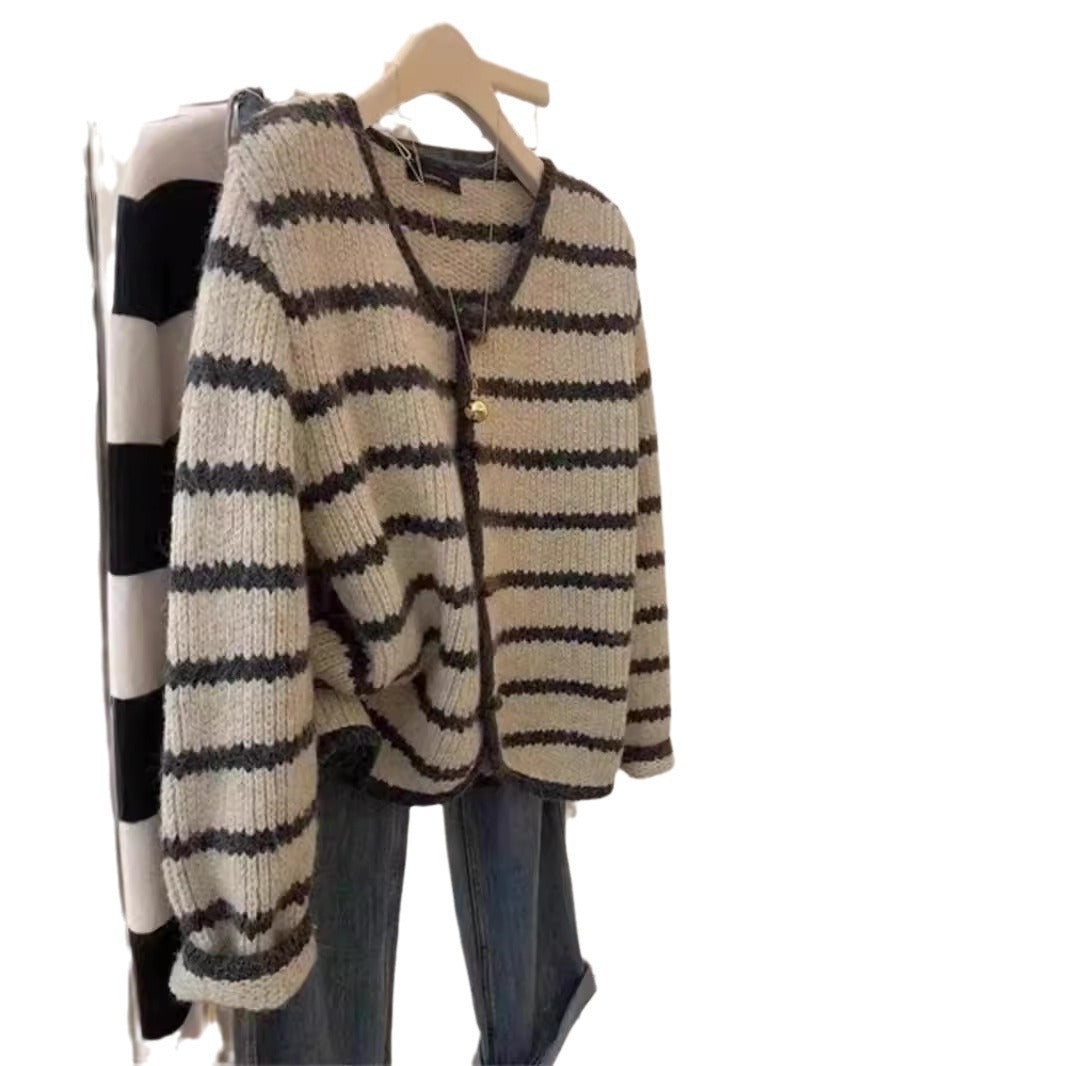 Damen Strickjacke im Boho-Stil mit Knopfleiste und breiten Ärmel Drune