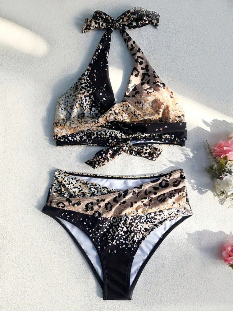 Damen Hochtailliertes Bikiniset mit verspieltem Knoten und schimmernden Akzenten Drune