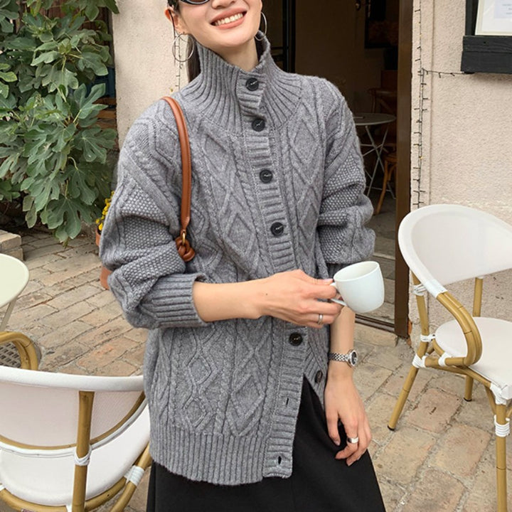 Damen Strickjacke mit hochgeschlossenem Kragen und strukturierter Oberfläche Drune