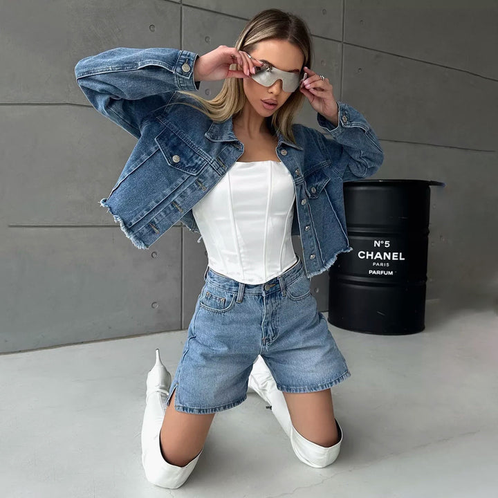 Damen cropped Denimjacke mit lässigen Fransen Drune