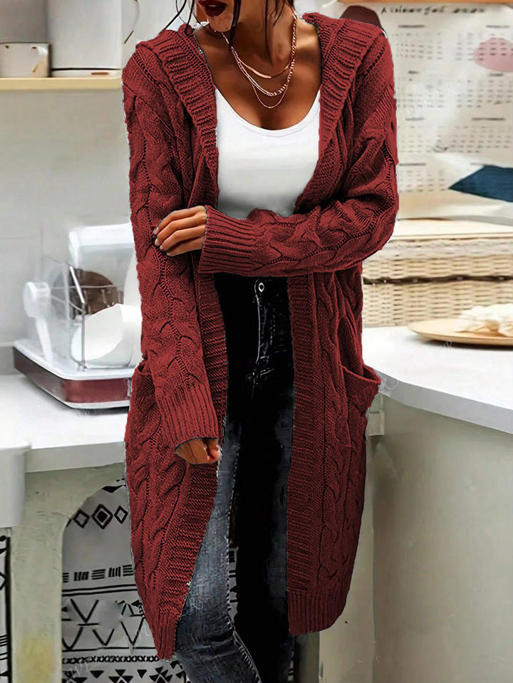 Damen Strickjacke im lässigen Langschnitt mit Zopfmuster und praktischen Taschen Drune
