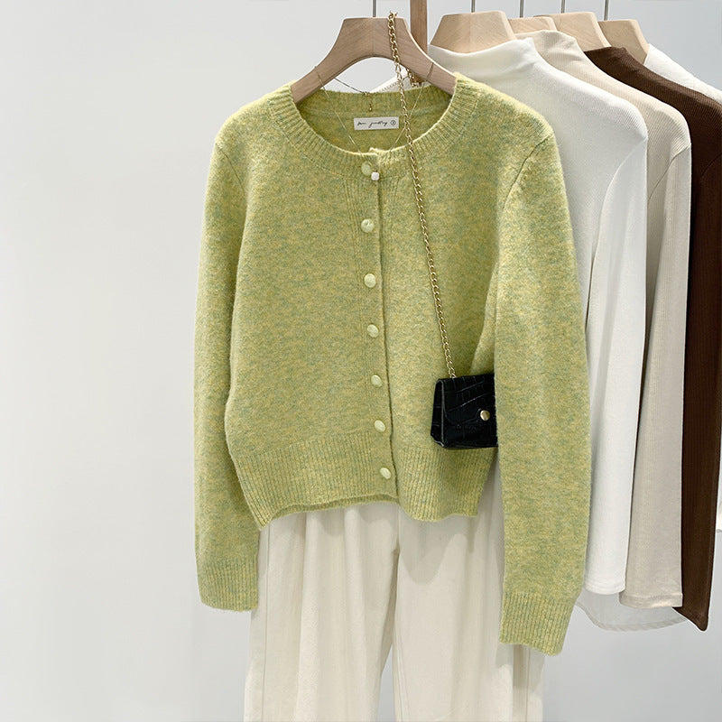 Damen Kuschelige Strickjacke mit feinem Knopfdesign Drune