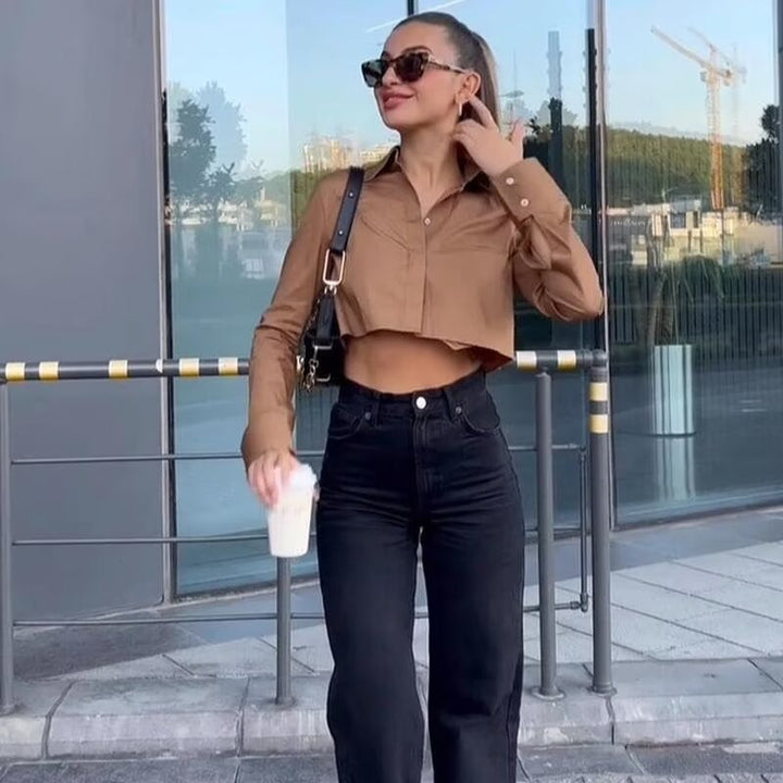Damen cropped Bluse mit klassischem Kragen und praktischen Brusttaschen Drune