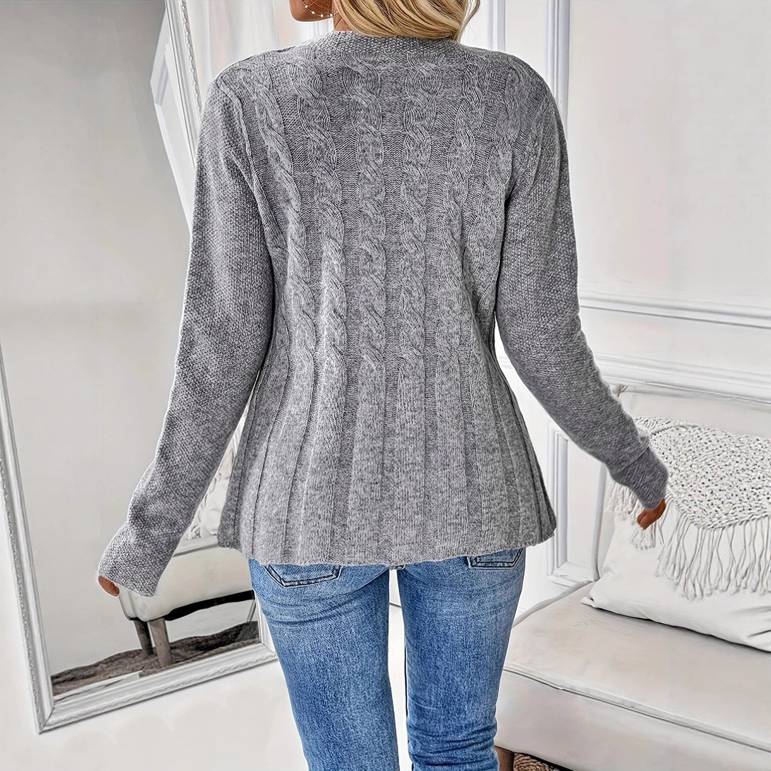 Damen Strickjacke mit einzigartiger Kabelstruktur und modernen Knopfdetails Drune