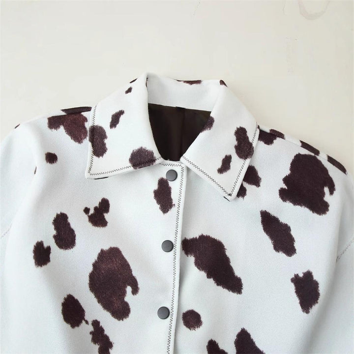 Damen Lederjacke im modischen Kuhflecken-Design mit eleganter Knopfleiste Drune