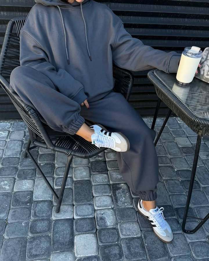 Damen Oversized Sweatsuit mit Kapuze und Bündchen Drune