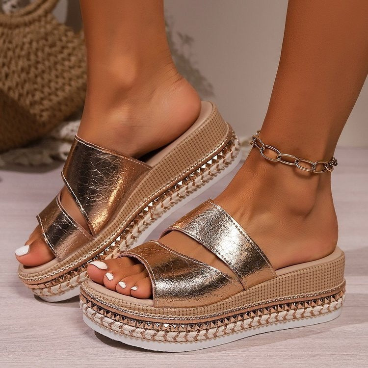 Damen modische Plattform-Sandalen mit glänzendem Obermaterial und stilvollem Riemen Drune