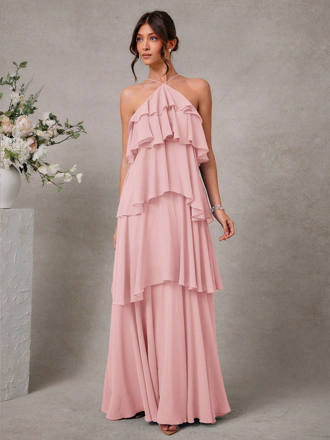 Damen Maxikleid mit voluminösen Rüschendetails und elegantem V-Ausschnitt Drune