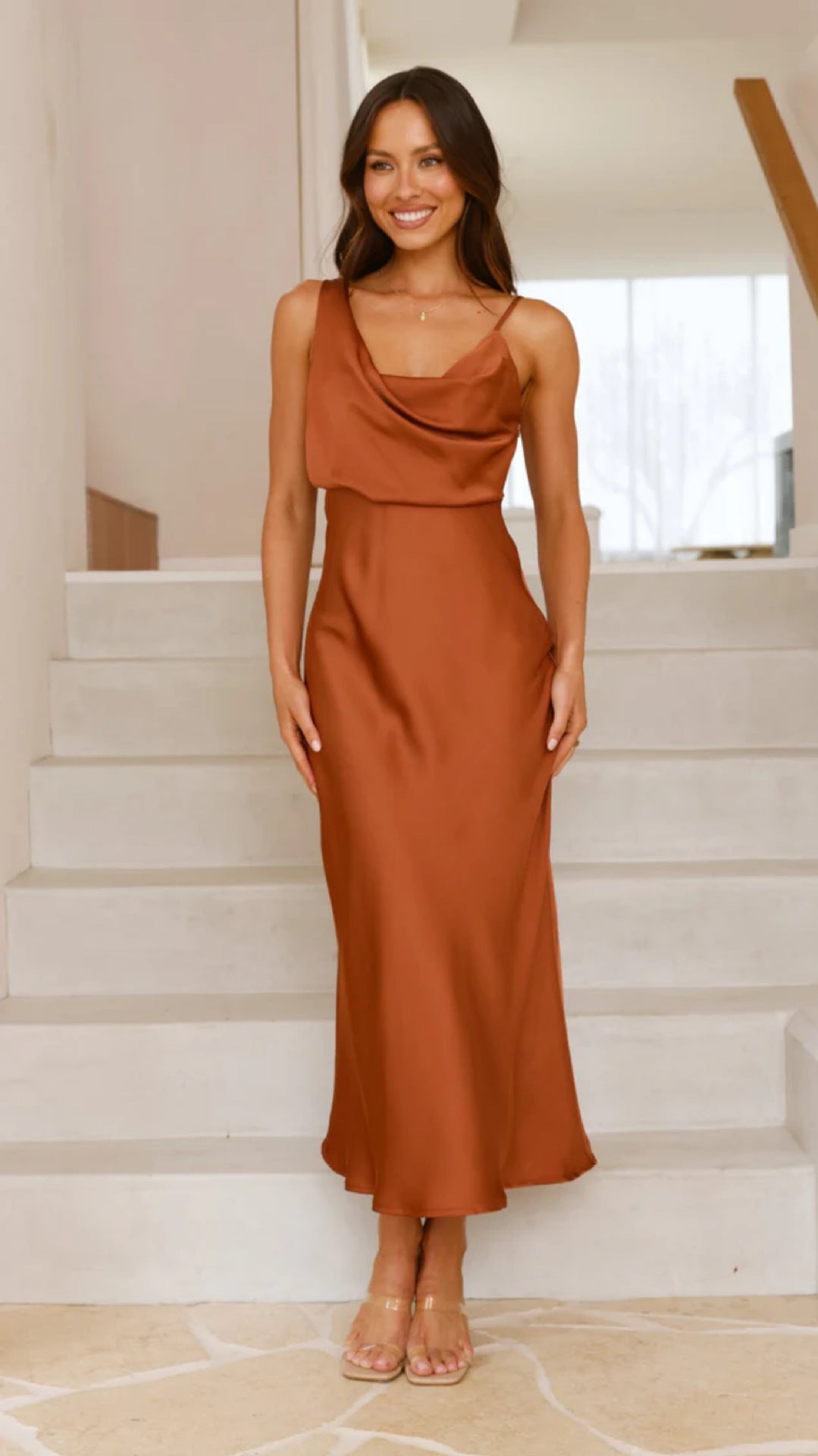 Damen Elegantes Maxikleid mit drapiertem Oberteil und schmaler Silhouette Drune