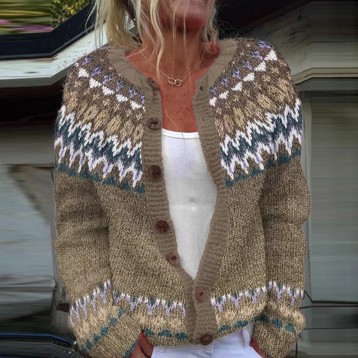 Damen nan gemusterte Strickjacke mit Rundpasse, Holzknöpfen und Eingrifftaschen Drune