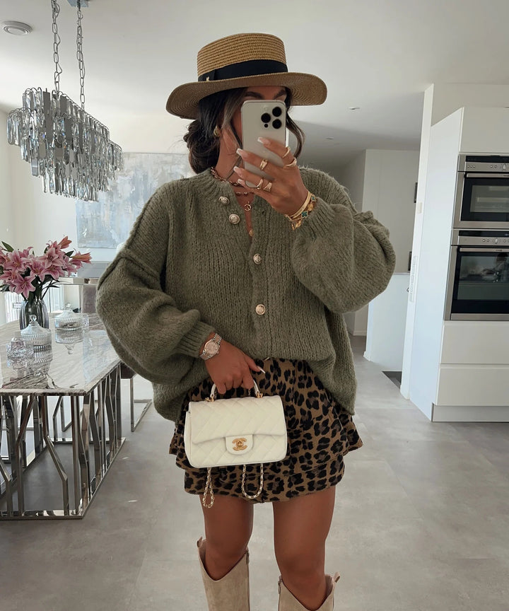 Damen modische Strickjacke mit Overzised-Ärmeln und Knopfdetails Drune