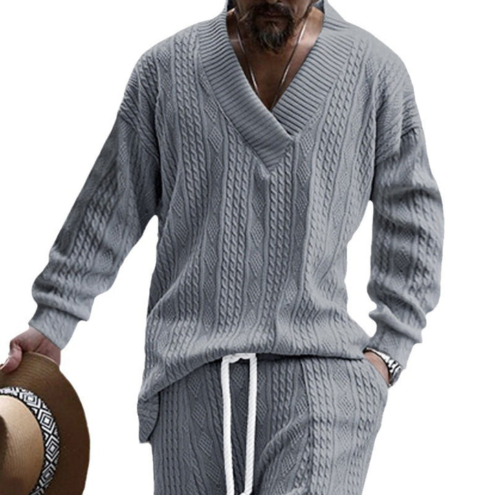 Herren nan grob gestrickter V-Ausschnitt-Pullover mit Zopfmuster und relaxed Fit Drune