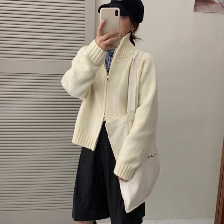 Damen Grobstrickjacke mit hohen Kragen und praktischem Reißverschluss Drune
