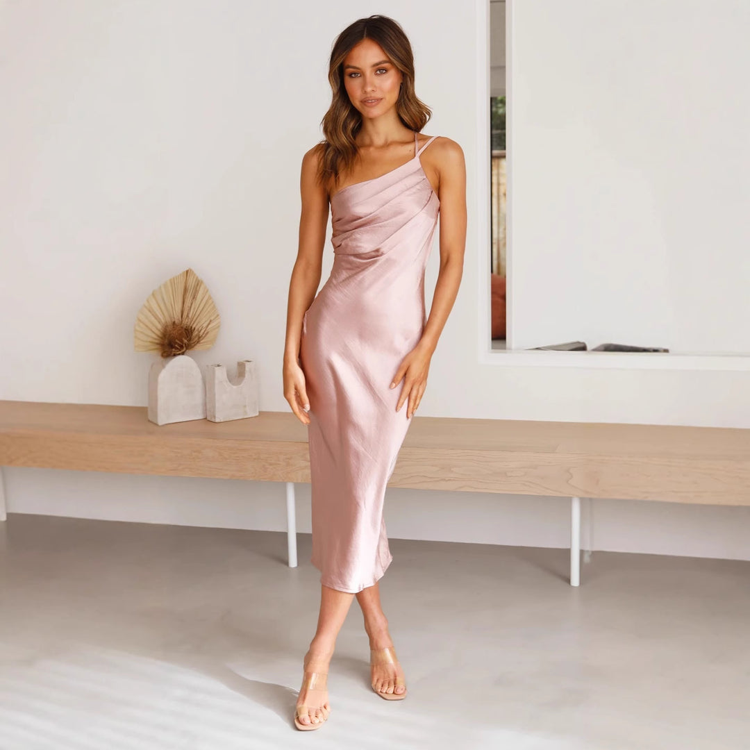 Damen Elegantes und fließendes Abendkleid mit asymmetrischem Ausschnitt Drune