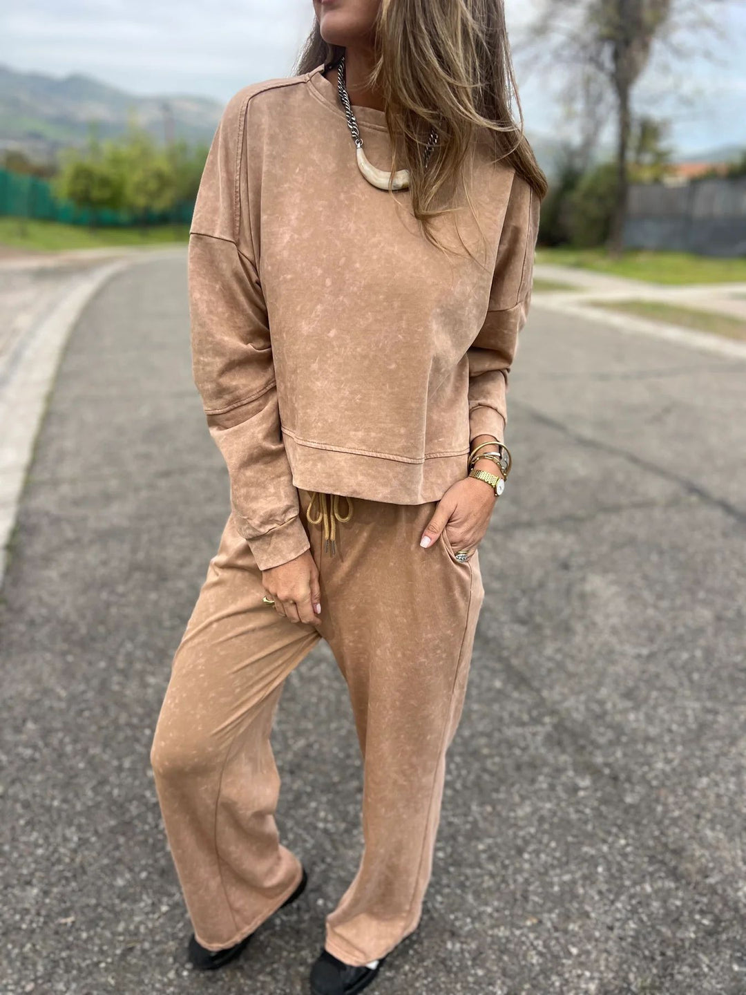 Damen lässiger Sweatshirt- und Jogginghosen-Set Drune