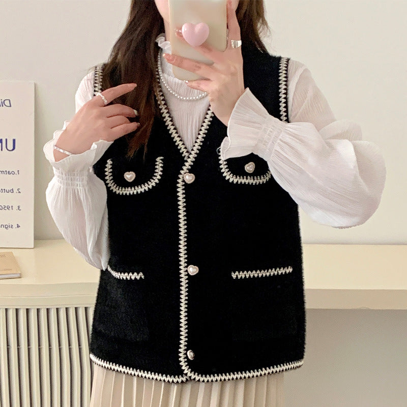 Damen Strickjacke mit Herzknöpfen und kontrastierenden Details Drune