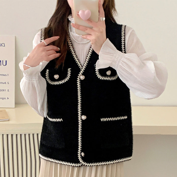 Damen Strickjacke mit Herzknöpfen und kontrastierenden Details Drune