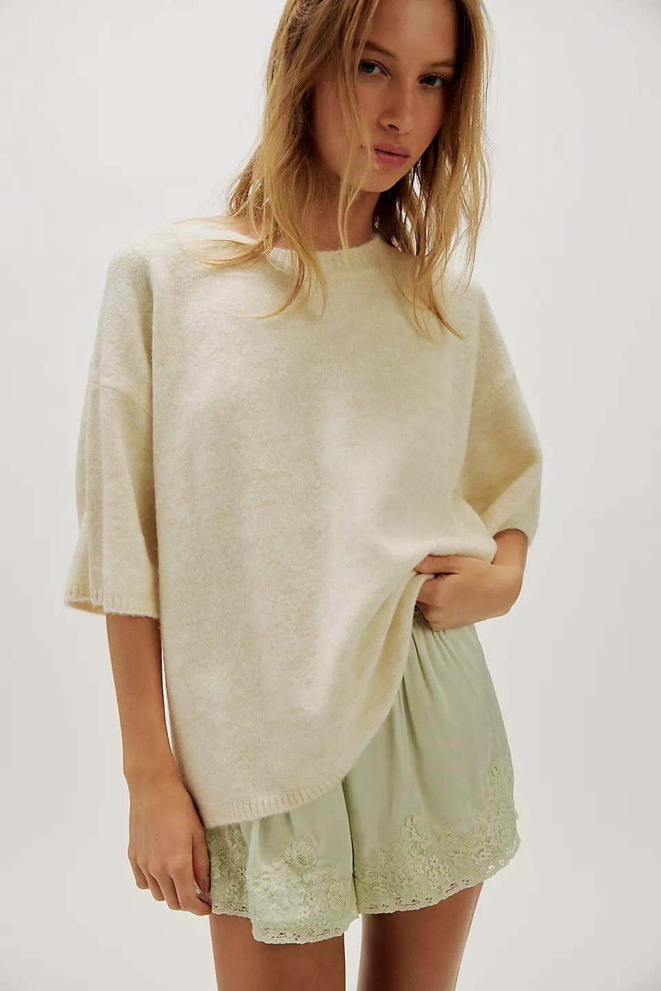 Damen Stylish halbtransparentes Sweatshirt mit Spitze und lässigem Schnitt Drune
