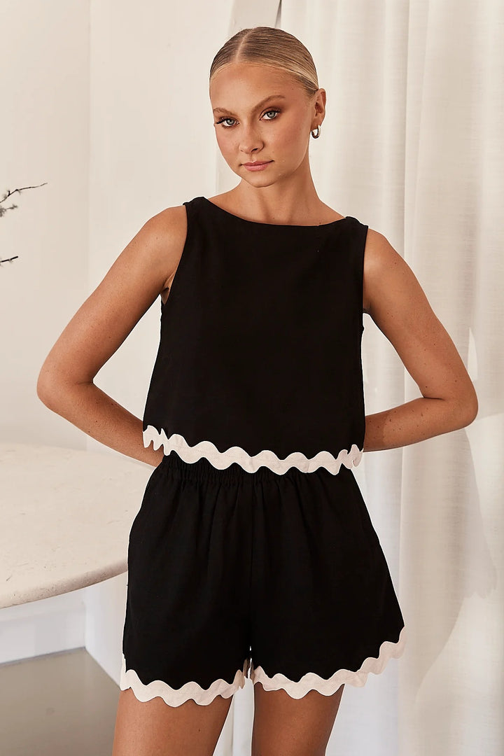 Damen Zweiteiler Set mit schickem Top und luftigen Shorts Drune