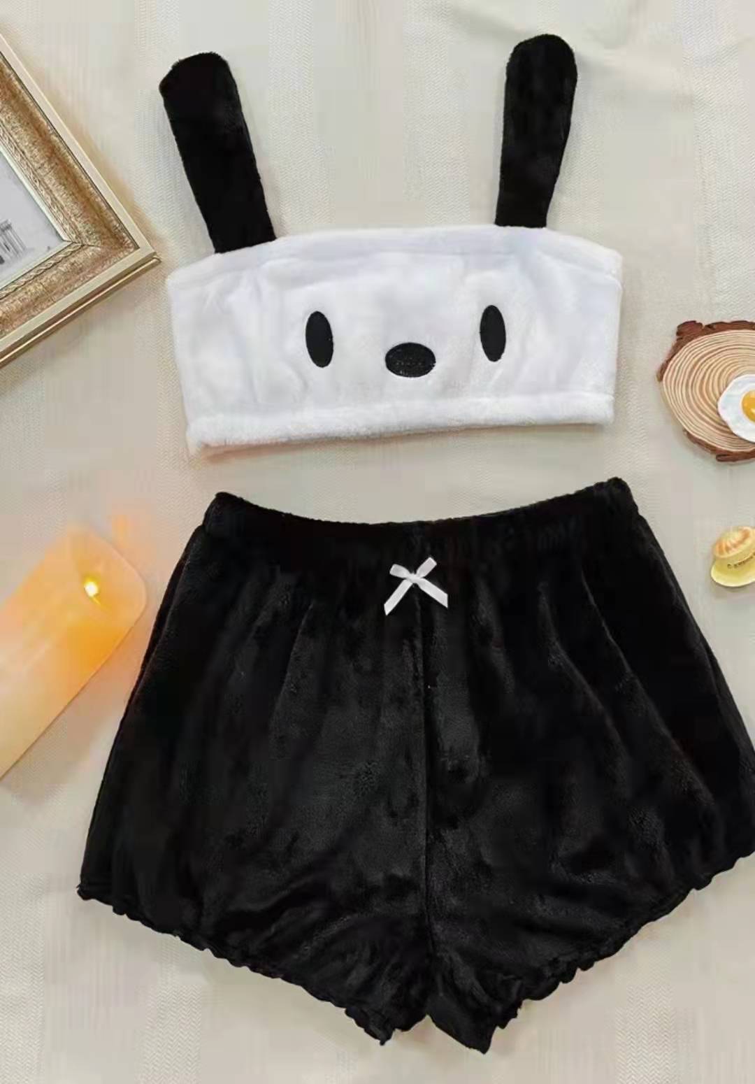 Damen Kuschelndes Pyjama-Set mit Tiermotiven und zarten Rüschen Drune