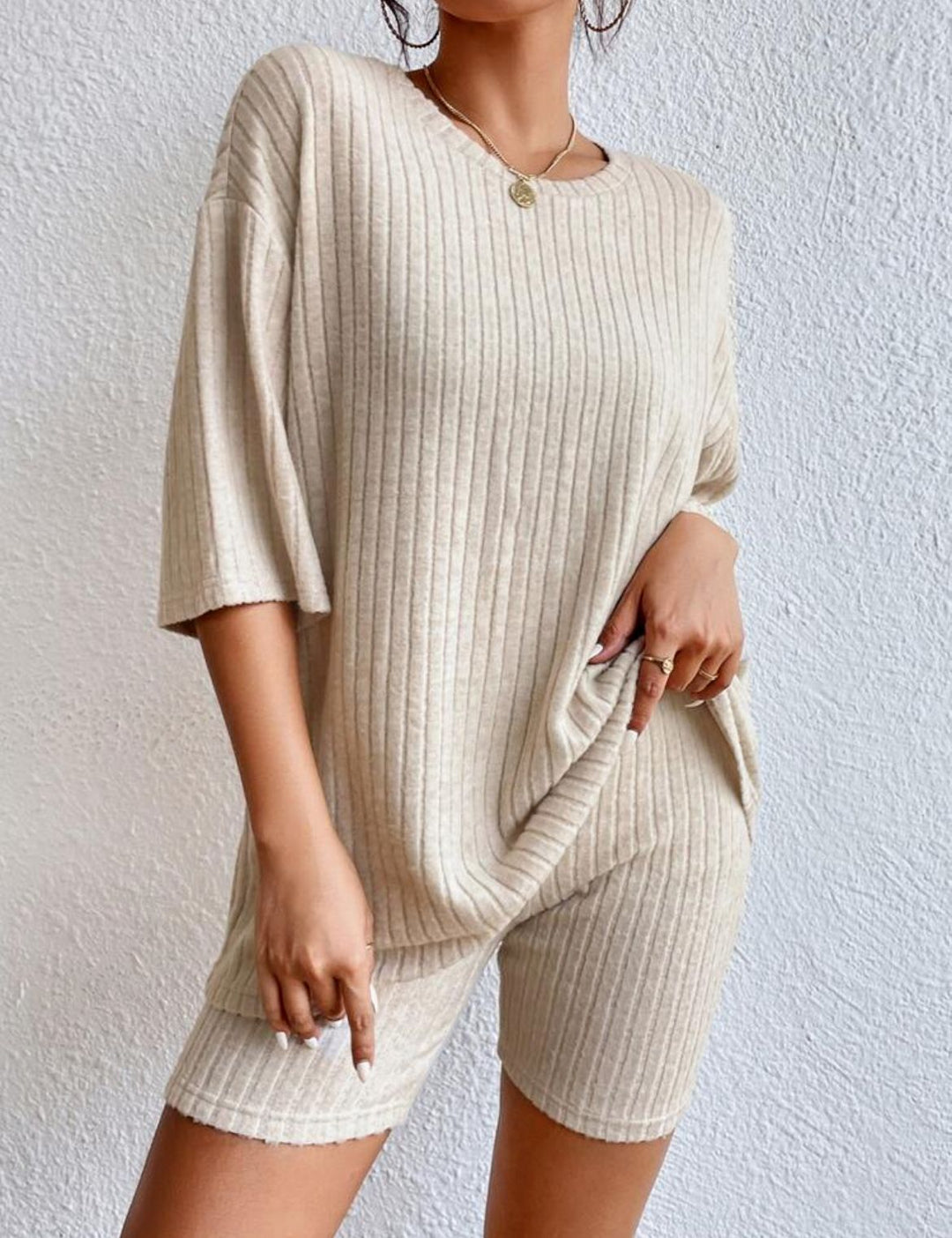 Damen Bequemes Kurzarm-Oberteil und Radlerhose Set Drune
