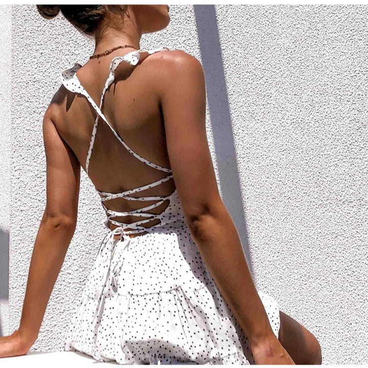 Damen Kleid mit modernen Rüschendetails und verspieltem Punktemuster Drune