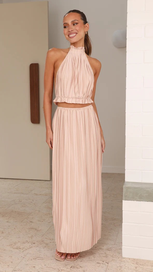 Damen Maxikleid mit ausdrucksvollem Faltenrock und modischem Halterneck Drune