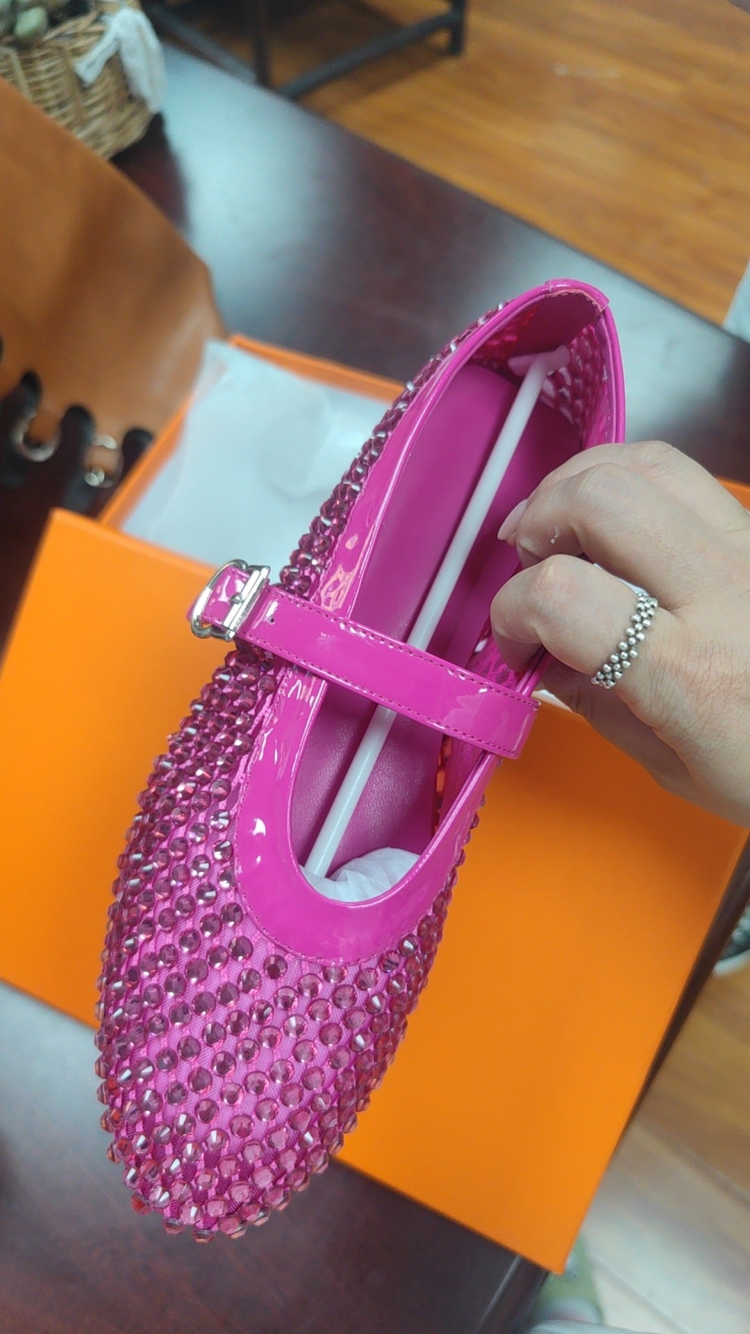 Damen Strass-beschmückte Mary Jane Flats Drune