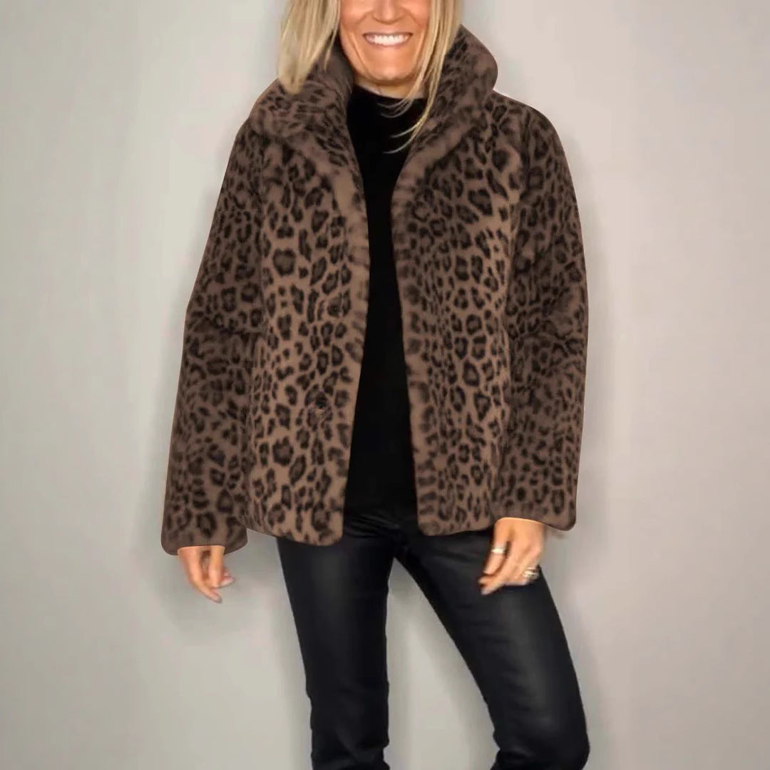 Drune | Mantel - Kunstpelz - Oversized Fit - Reverskragen - Leopardenprint