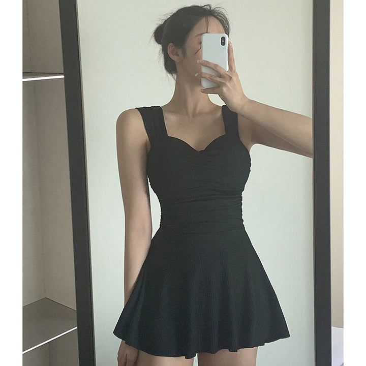 Damen Elegantes Strandkleid mit Raffungen Drune