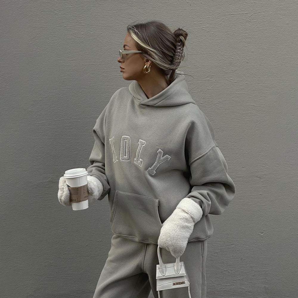 Damen oversized Kapuzenpullover aus weichem Baumwollmix mit elegantem Logo-Stick Drune