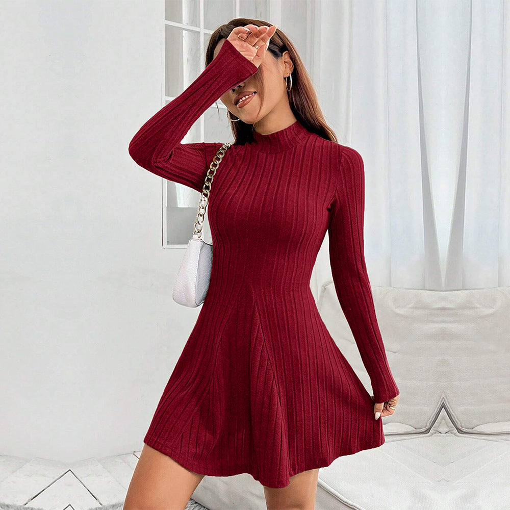 Damen Strickkleid mit elegantem Stehkragen und figurumspielendem Schnitt Drune