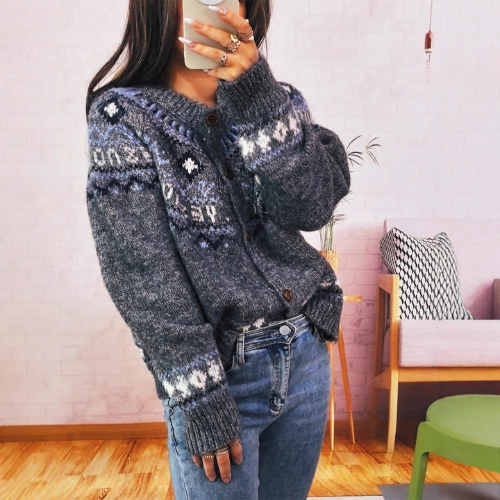Damen kuschelige Strickjacke mit traditionellen Motiven und Knopfverschluss Drune