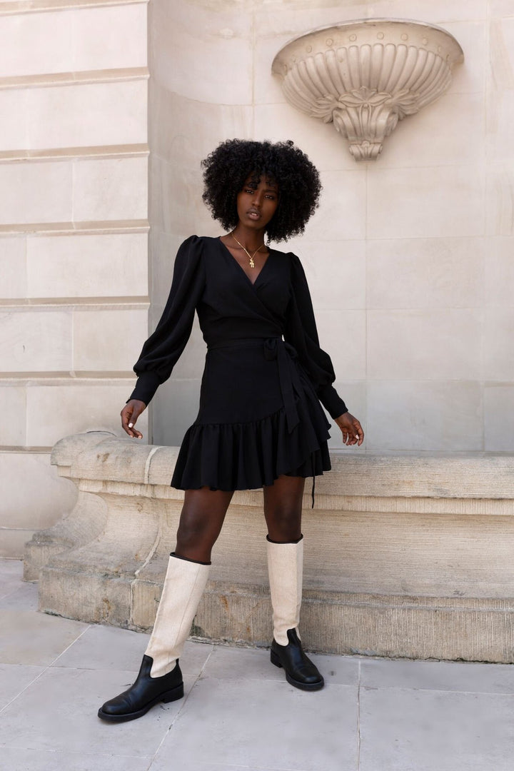 Damen nan Wickelkleid mit Leopardenmuster, V-Ausschnitt, geraffter Taillenpartie und mehrlagigem Stufenrock Drune