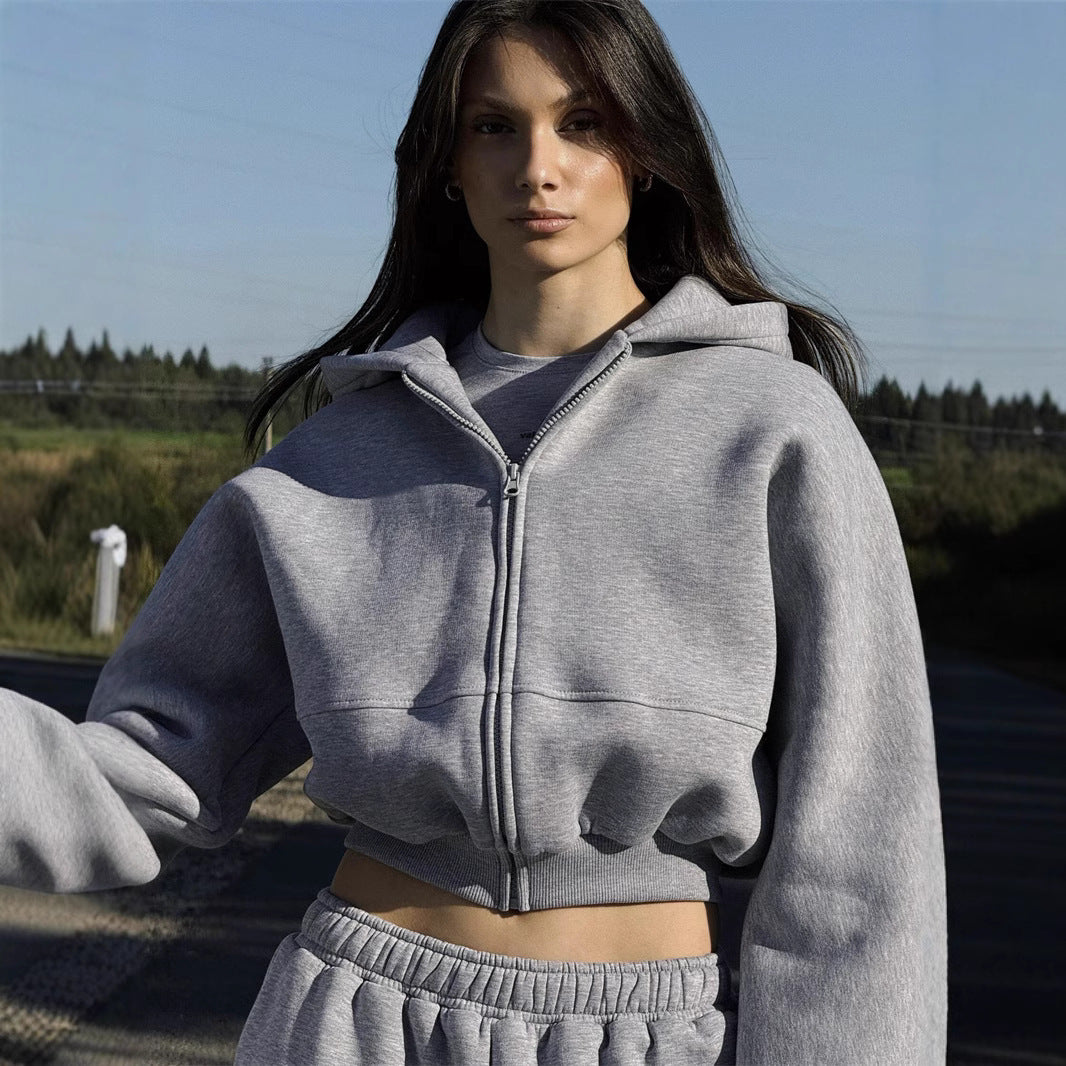 Damen sportliches und lässiges Set aus cropped Hoodie und weiter Jogginghose Drune