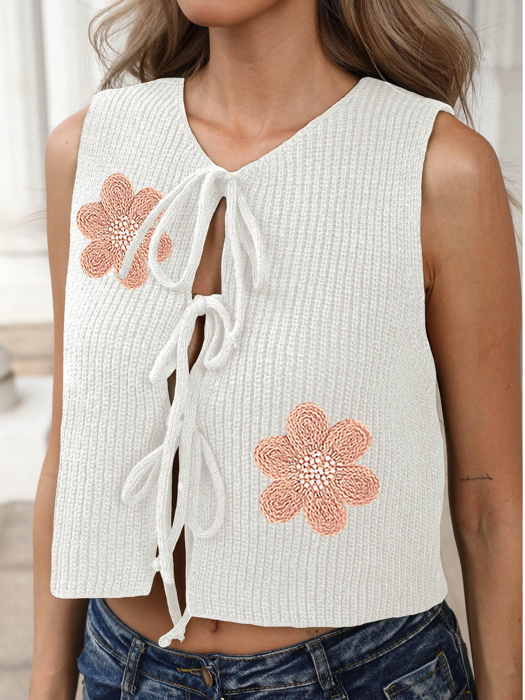 Damen kurzes Stricktop mit Blumenapplikationen Drune
