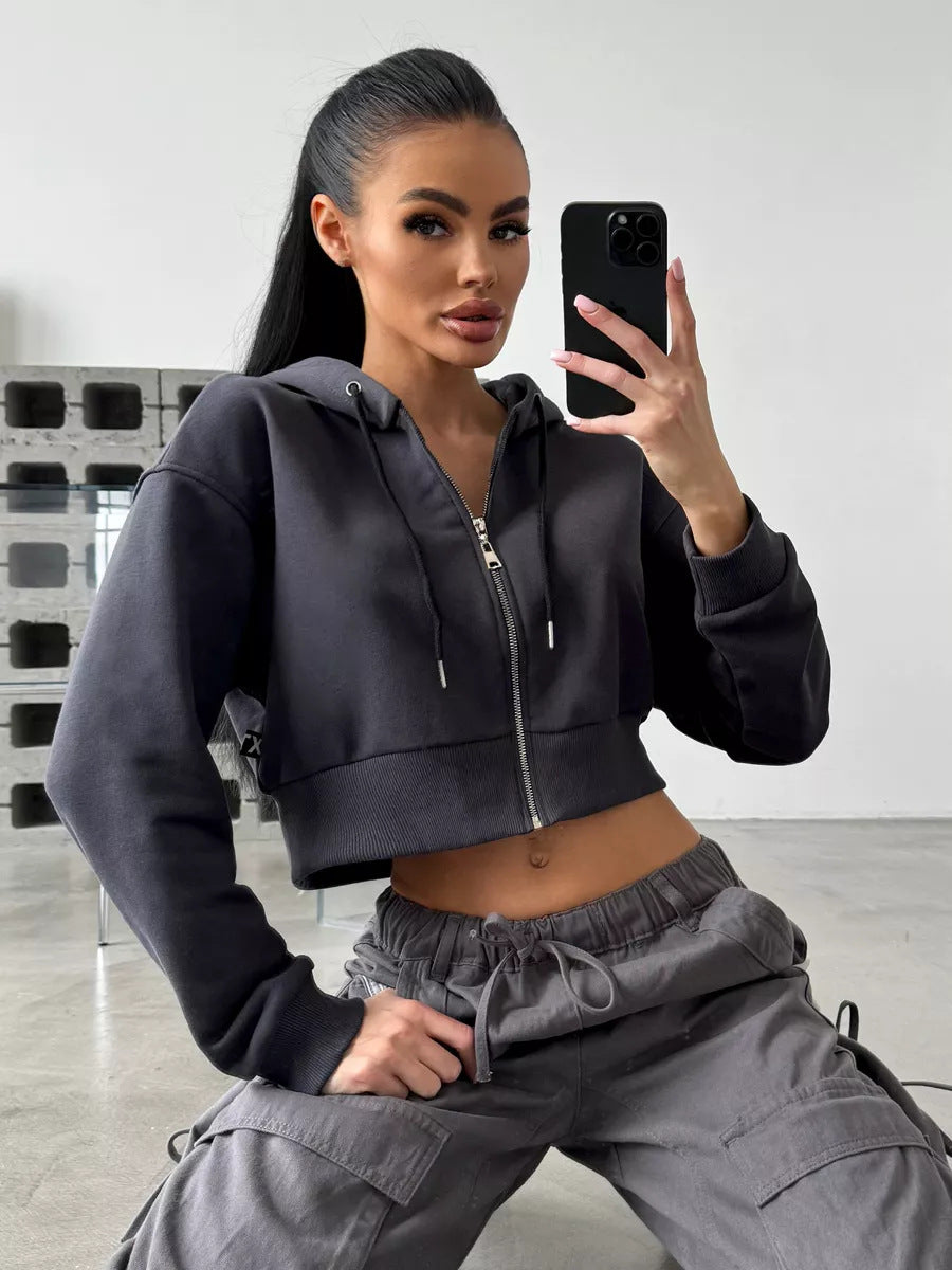 Damen cropped Kapuzenpullover mit modernem Reißverschluss und lässigem Schnitt Drune