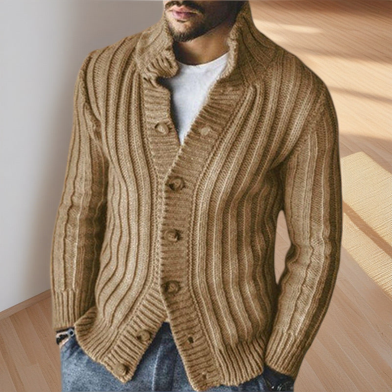 Herren Strickjacke mit klarem Rippenmuster und bequemem Stehkragen Drune