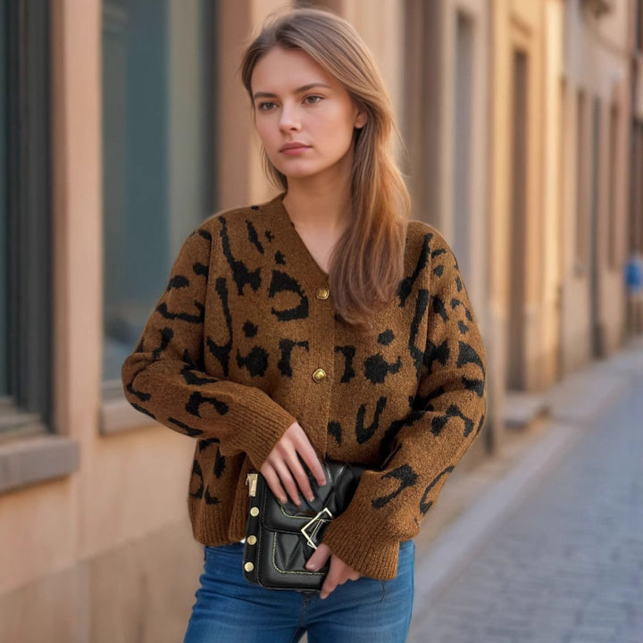 Damen Strickjacke im modernen Leopardenmuster mit Knopfdetails Drune