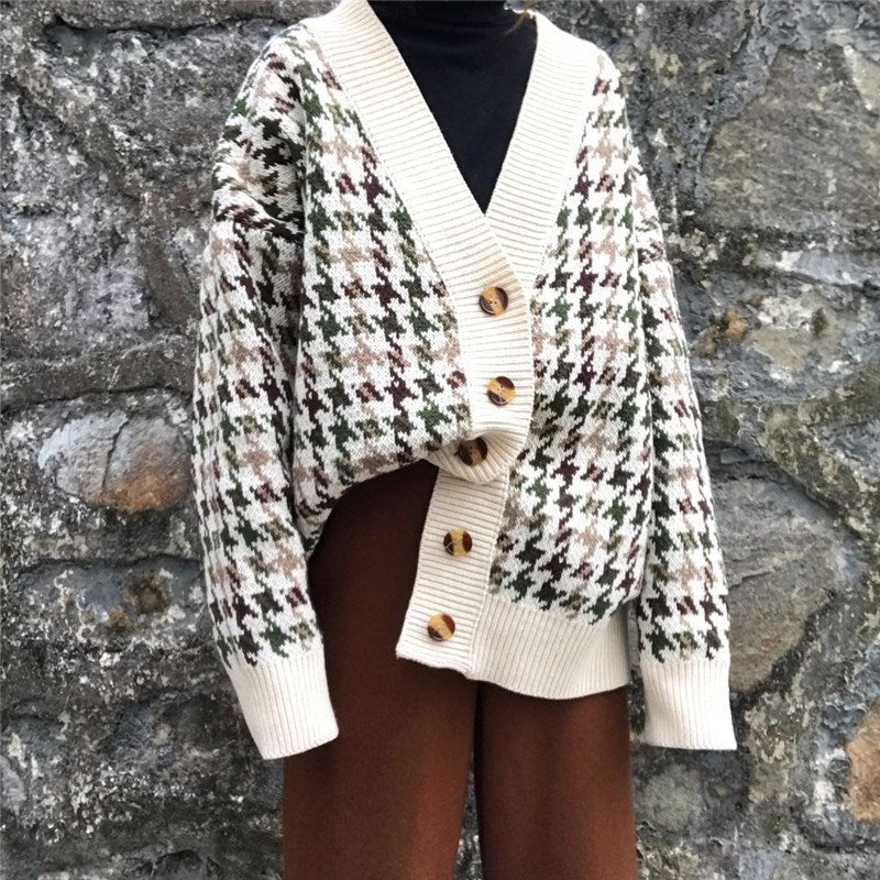 Damen Grobstrickcardigan mit Hahnentrittmuster und großen Holzknöpfen Drune