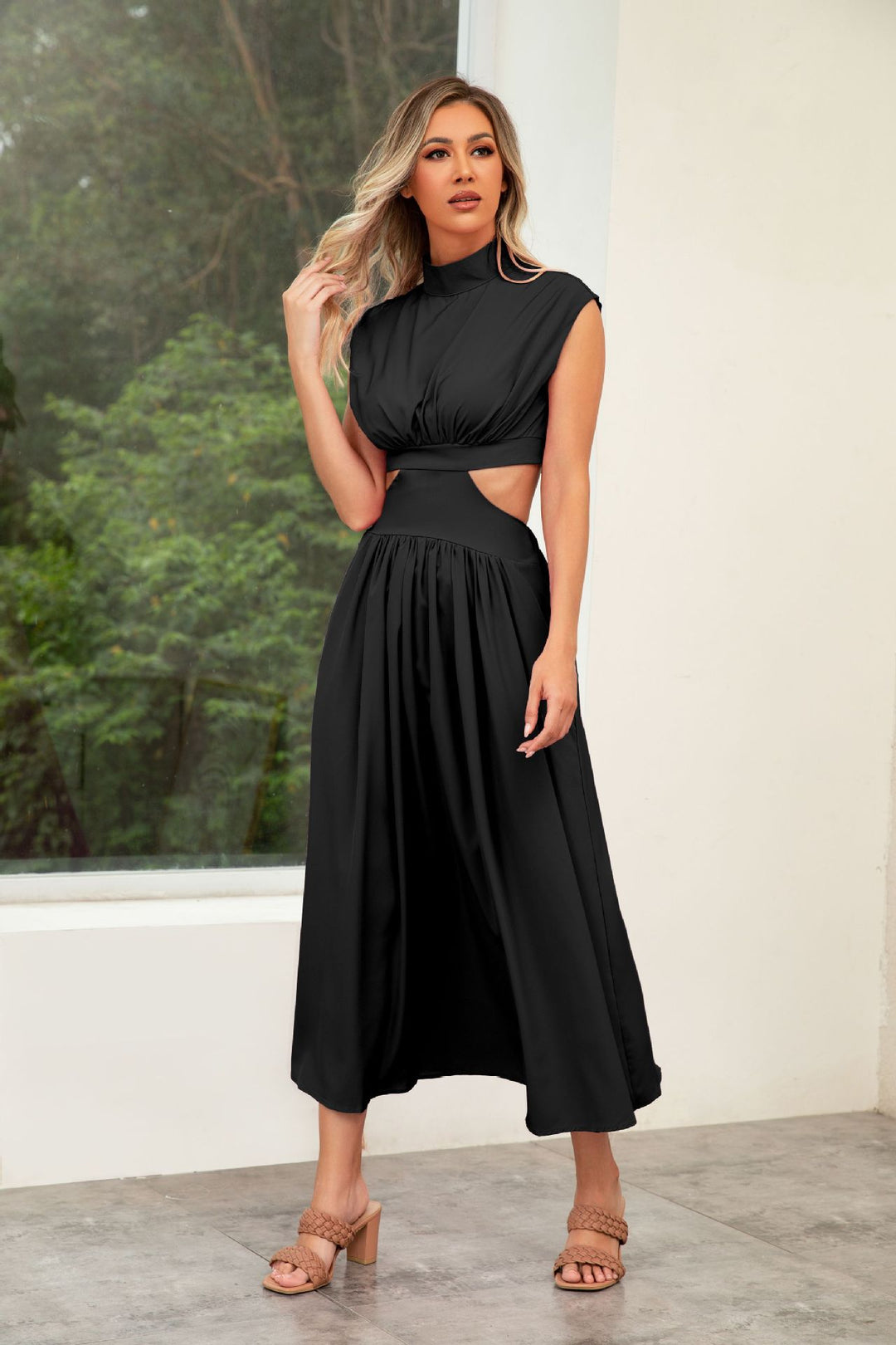 Damen Maxikleid mit Cut-Outs und modernem Stehkragen Drune