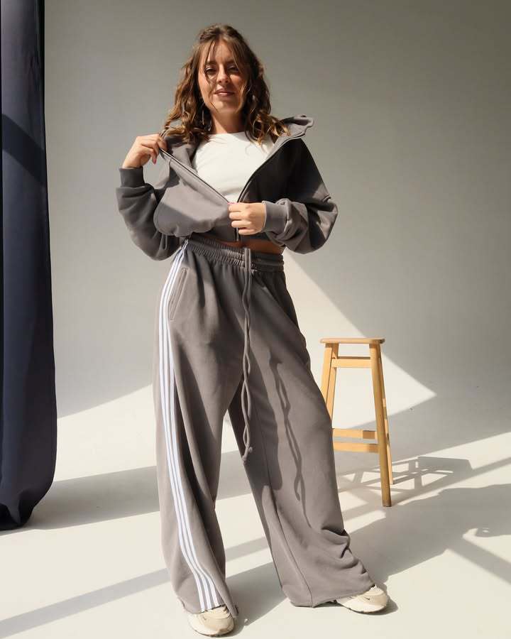 Damen Sportliches Lounge-Set mit cropped Hoodie und weitem Schnitt Drune