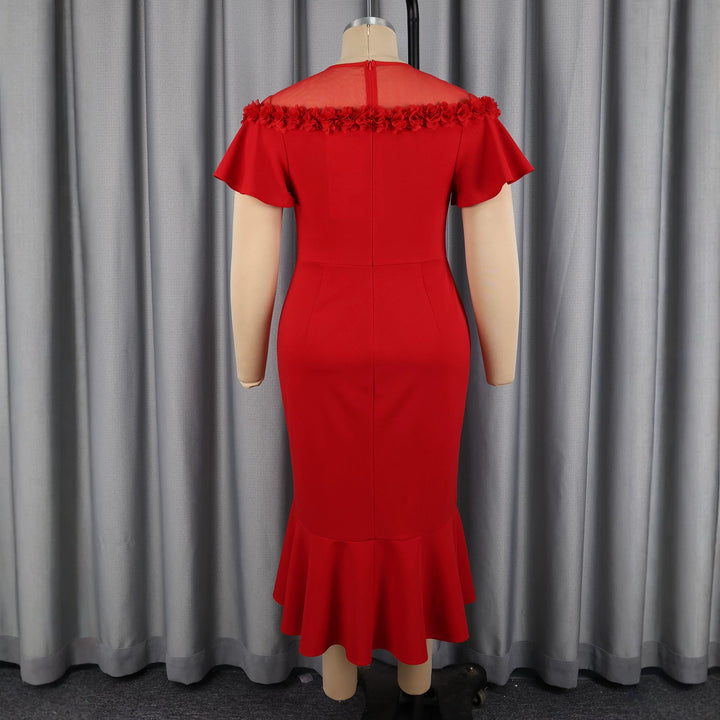 Damen Elegantes Kleid mit floralem Akzent und schwingendem Saum Drune