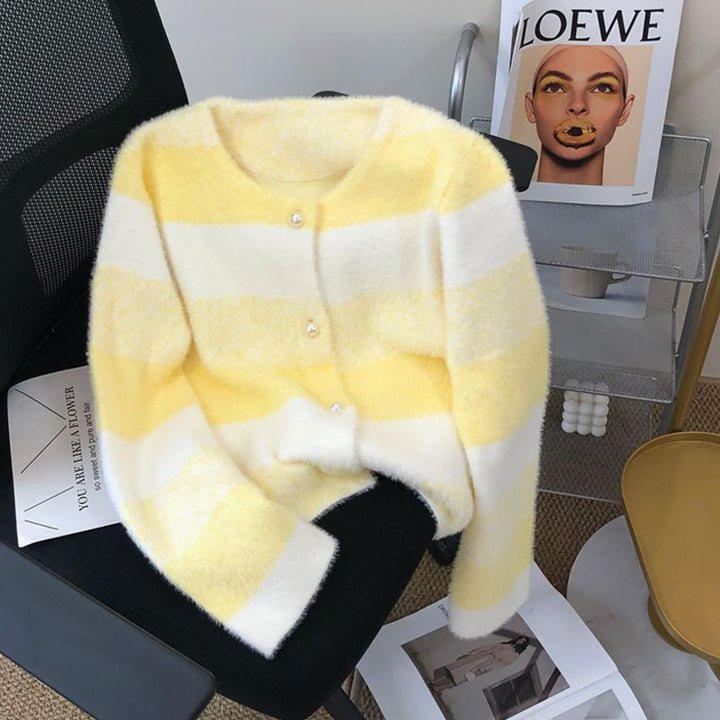 Damen Kuschelige Strickjacke mit Perlknöpfen Drune