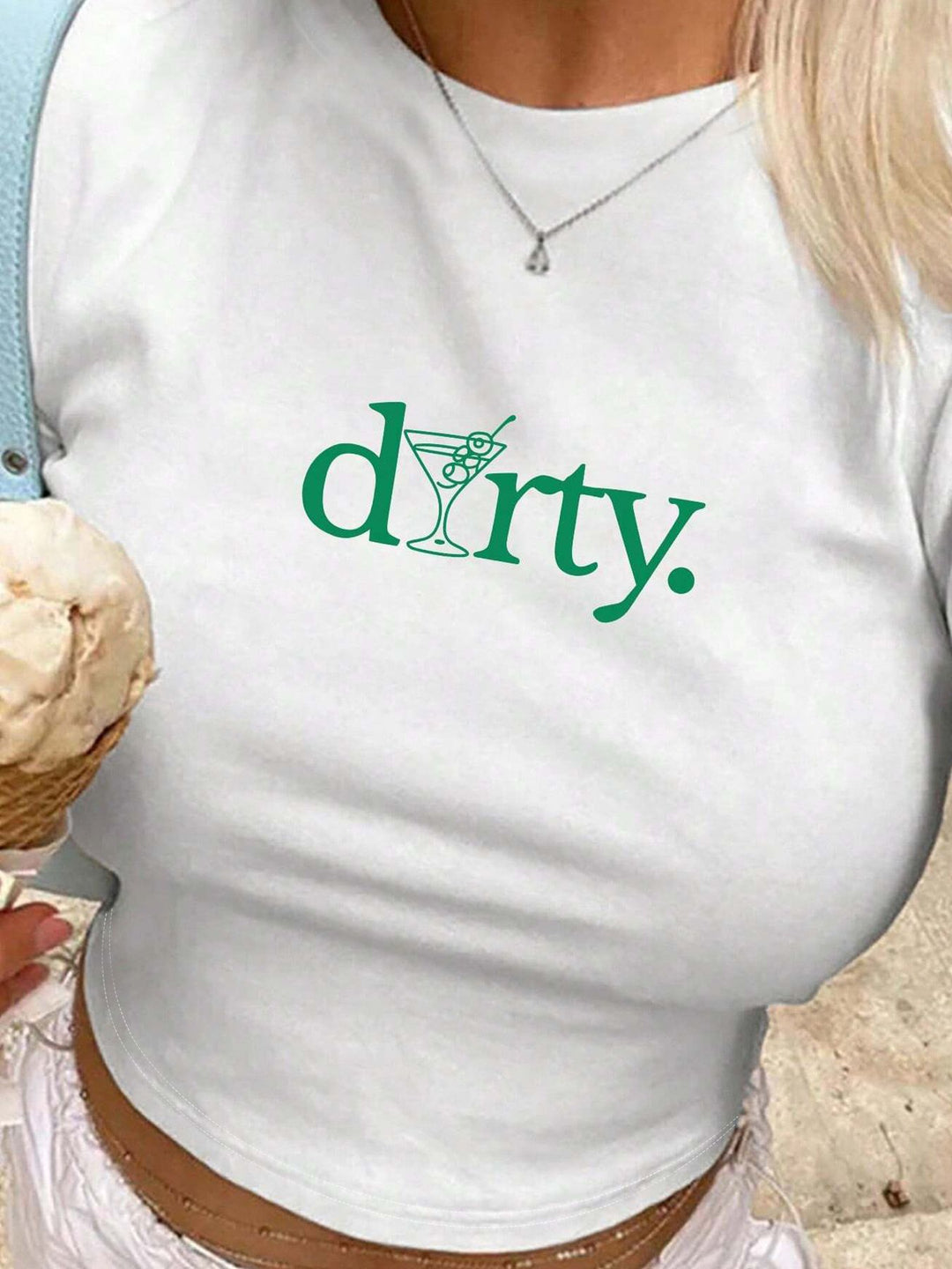 Damen Crop-Top mit kreativem Grafikdesign und modernem Schriftzug Drune