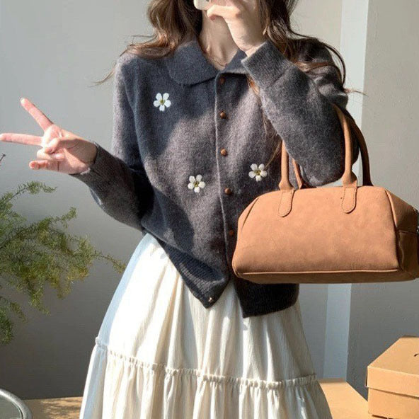 Damen Strickjacke mit floralen Applikationen und klassischem Kragen Drune
