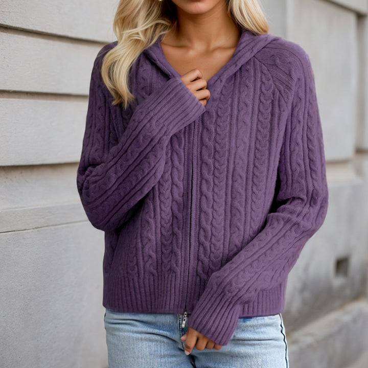 Damen Strickjacke mit Kapuze und detaillierter Zopfmusterstruktur Drune