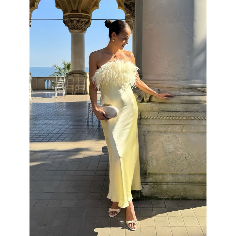 Damen Satin Abendkleid mit Federn Drune