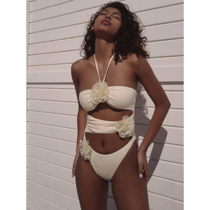 Damen Bandeau-Bikini mit floralen Applikationen und rückenfreier Gestaltung Drune